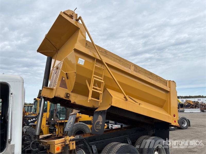 Peterbilt 348 6x4 Snow Plow Truck Pojazdy komunalne