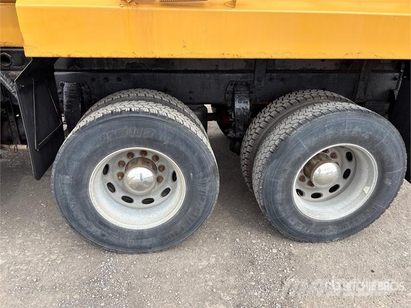 Peterbilt 348 6x4 Snow Plow Truck Pojazdy komunalne