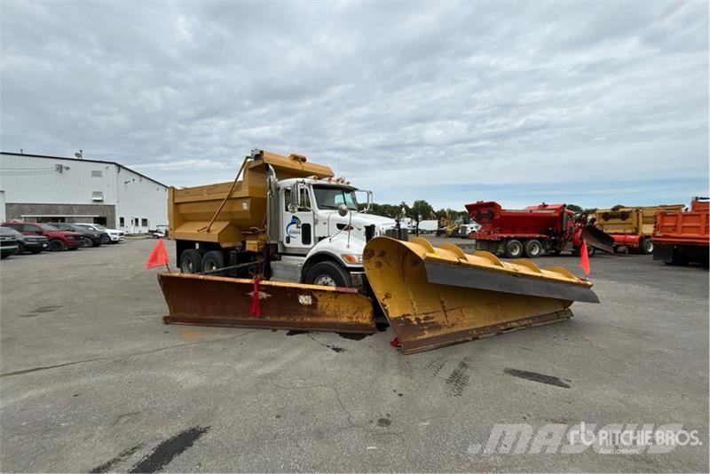 Peterbilt 348 6x4 Snow Plow Truck Pojazdy komunalne