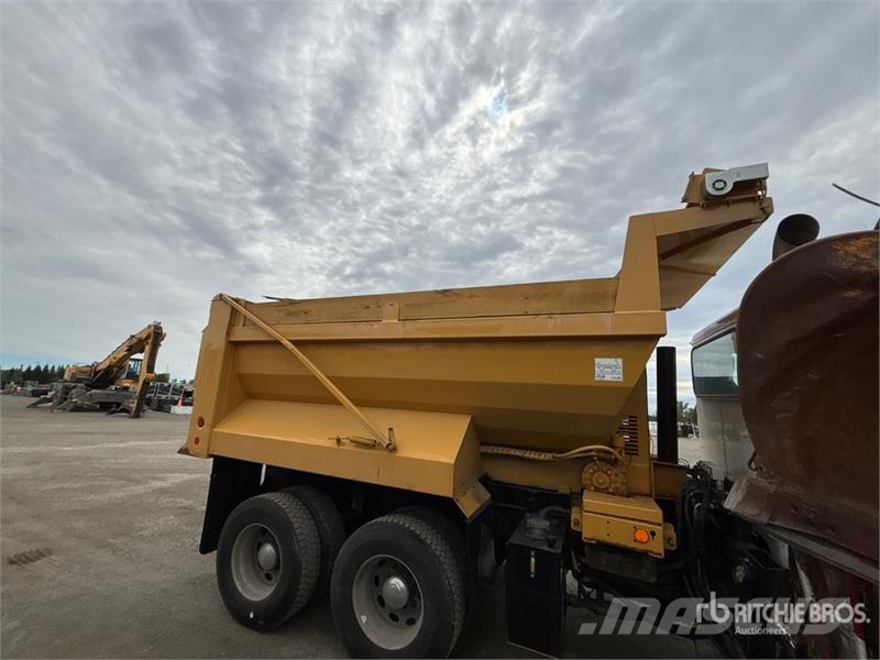 Peterbilt 348 6x4 Snow Plow Truck Pojazdy komunalne