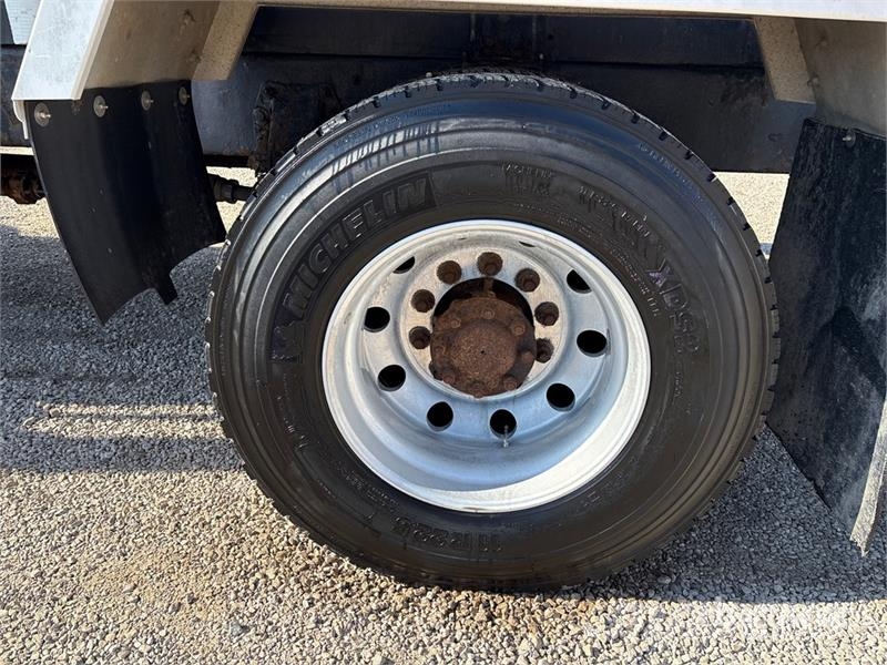 Peterbilt 357 2799 gal 4x2 Propane Delivery Truck Citi