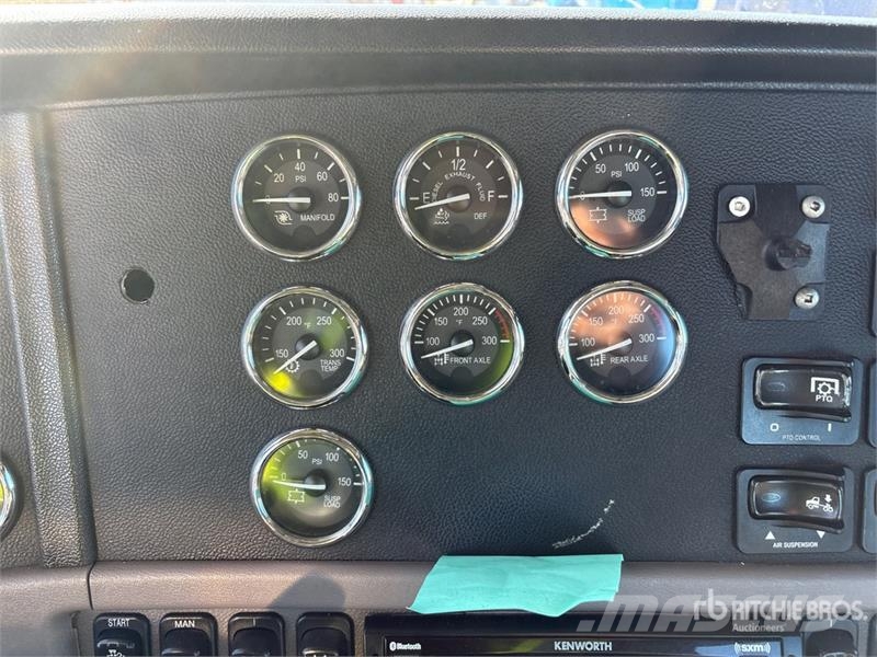 Peterbilt 365 Prime Movers