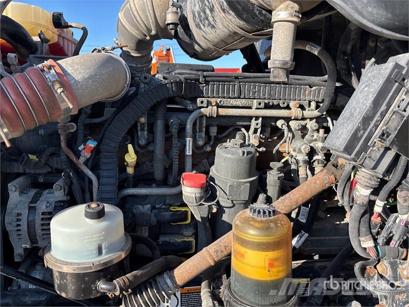 Peterbilt 365 Prime Movers