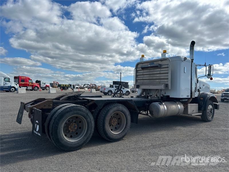 Peterbilt 365 Truck Tractor Units