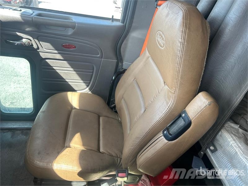 Peterbilt 365 Truck Tractor Units