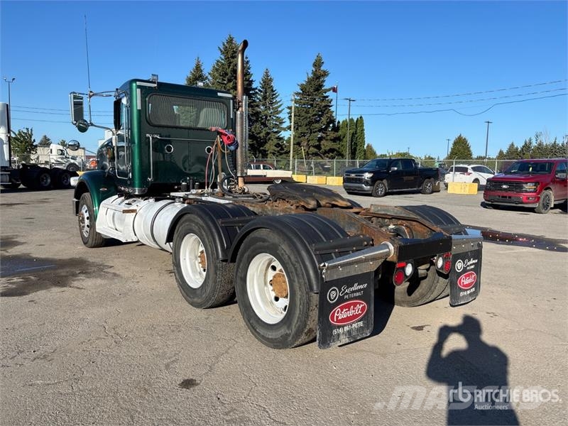 Peterbilt 365 Prime Movers