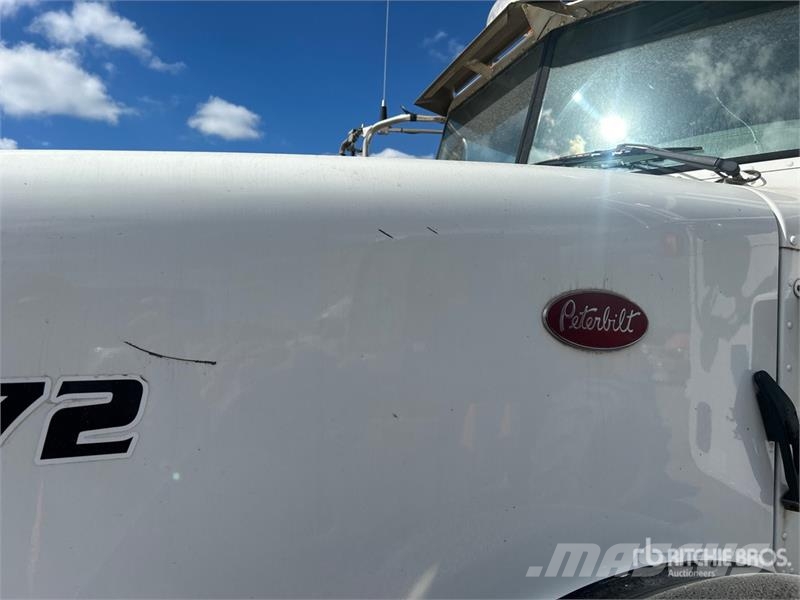 Peterbilt 365 Truck Tractor Units