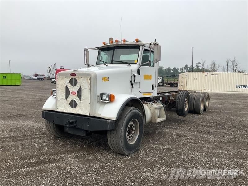 Peterbilt 365 8x4 Cab and Chassis Kabine i unutrašnjost
