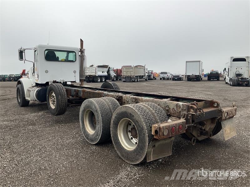 Peterbilt 365 8x4 Cab and Chassis Kabine i unutrašnjost
