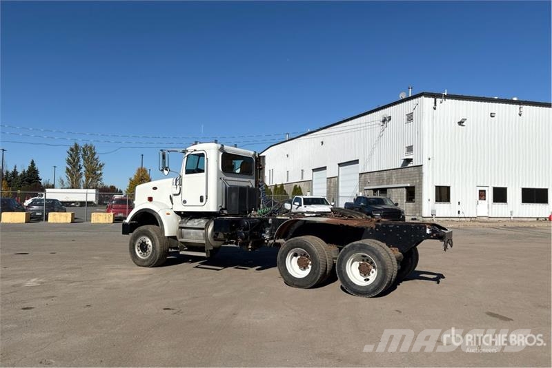 Peterbilt 367 Trekkers