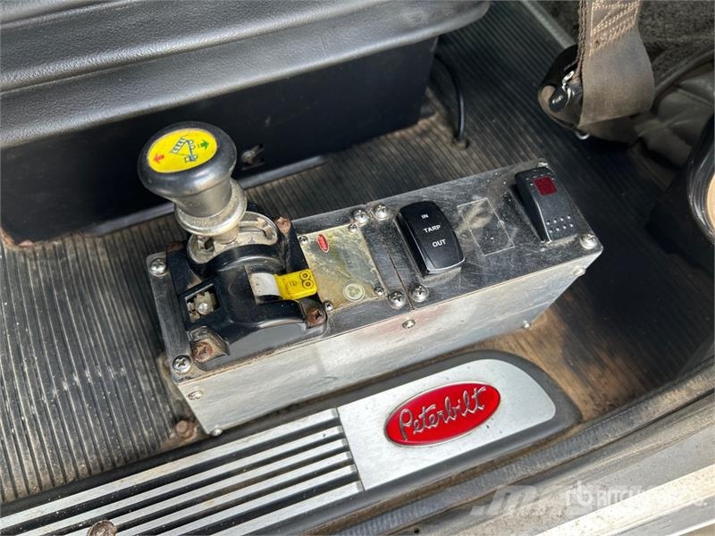 Peterbilt 367 Vetopöytäautot