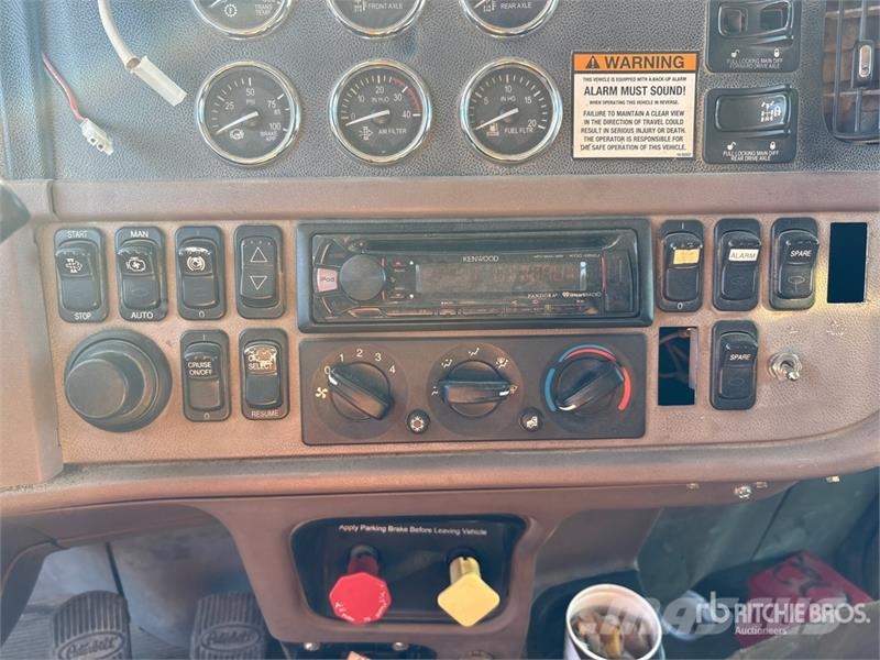 Peterbilt 367 Savivarčių priekabų vilkikai