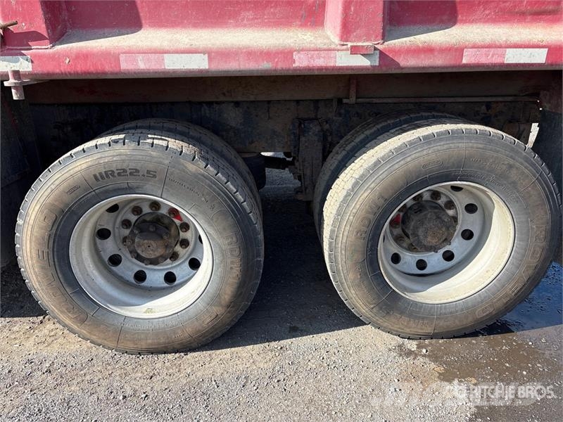 Peterbilt 367 Savivarčių priekabų vilkikai