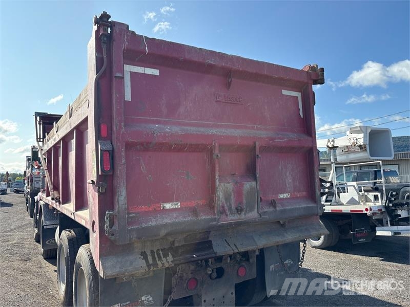 Peterbilt 367 Savivarčių priekabų vilkikai