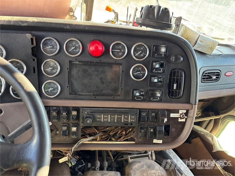 Peterbilt 367 Trekkvogner
