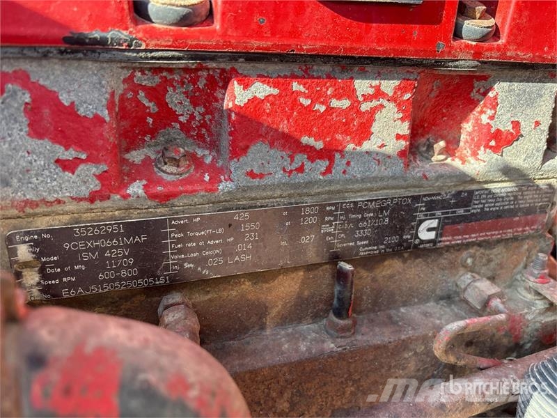 Peterbilt 367 Savivarčių priekabų vilkikai