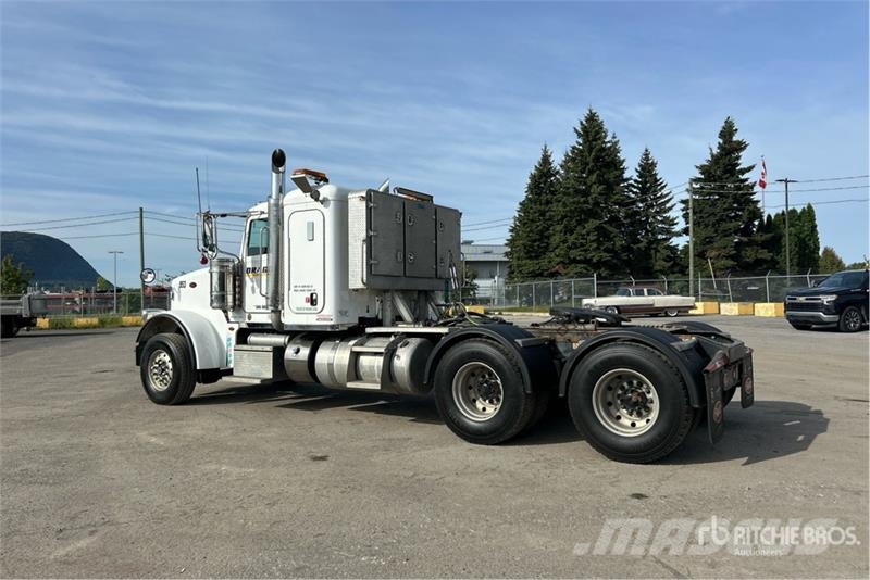 Peterbilt 367 Vetopöytäautot