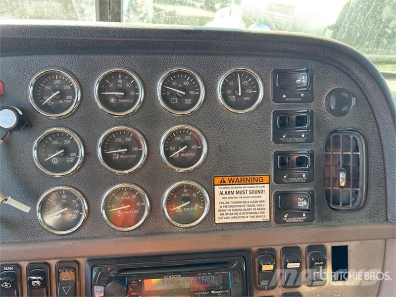 Peterbilt 367 Savivarčių priekabų vilkikai