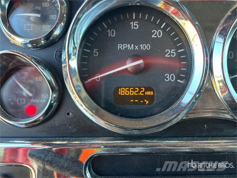 Peterbilt 379 Prime Movers