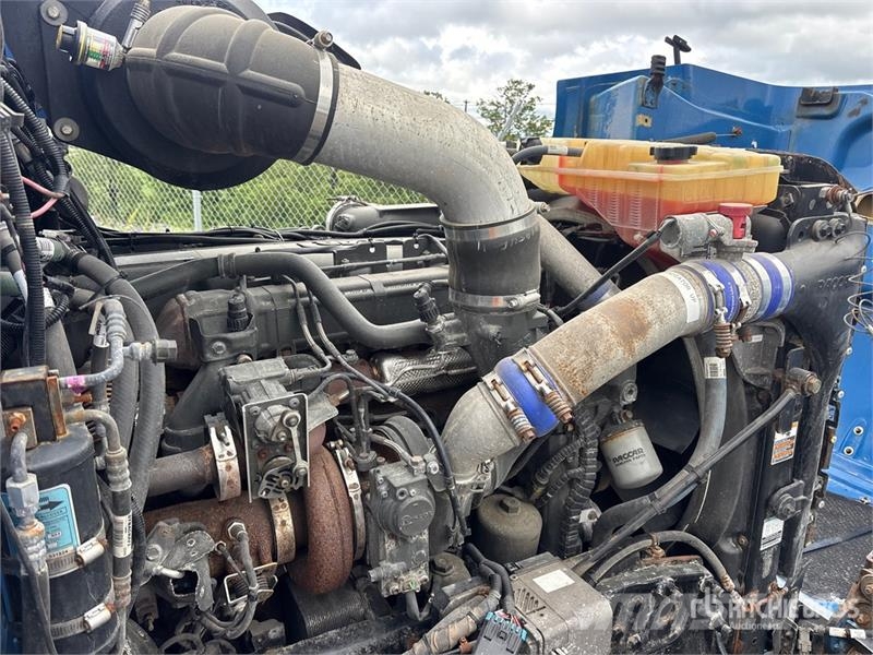 Peterbilt 384 Camiones tractor