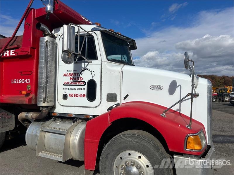 Peterbilt 385 Tipper trucks