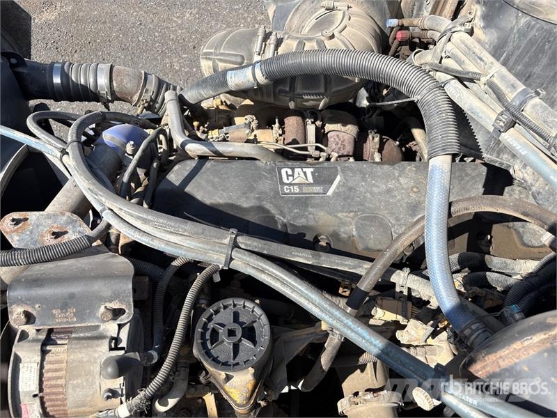 Peterbilt 387 6x4 Cab and Chassis Cabine en interieur