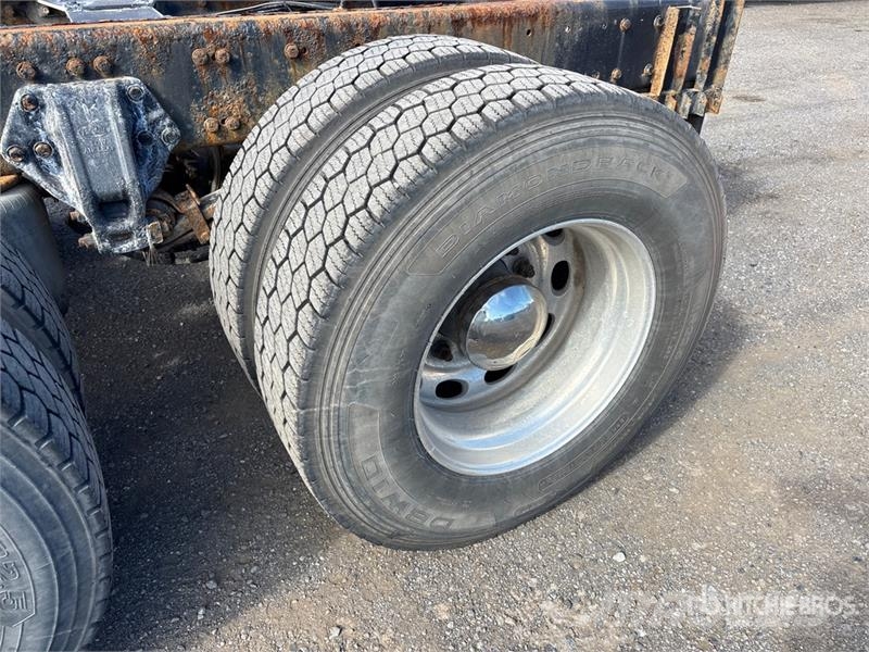 Peterbilt 387 6x4 Cab and Chassis Cabine en interieur