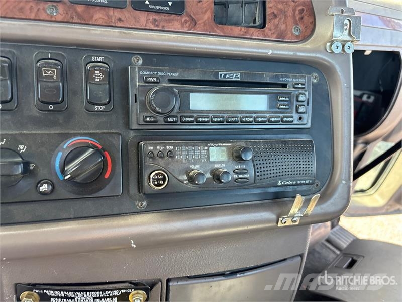 Peterbilt 387 6x4 Cab and Chassis Cabine en interieur
