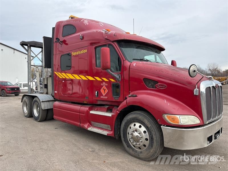 Peterbilt 387 6x4 Sleeper Attenuator Truck Tienhoitoautot
