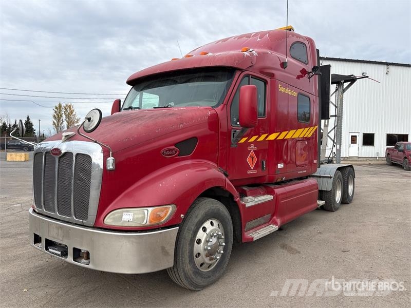 Peterbilt 387 6x4 Sleeper Attenuator Truck Tienhoitoautot
