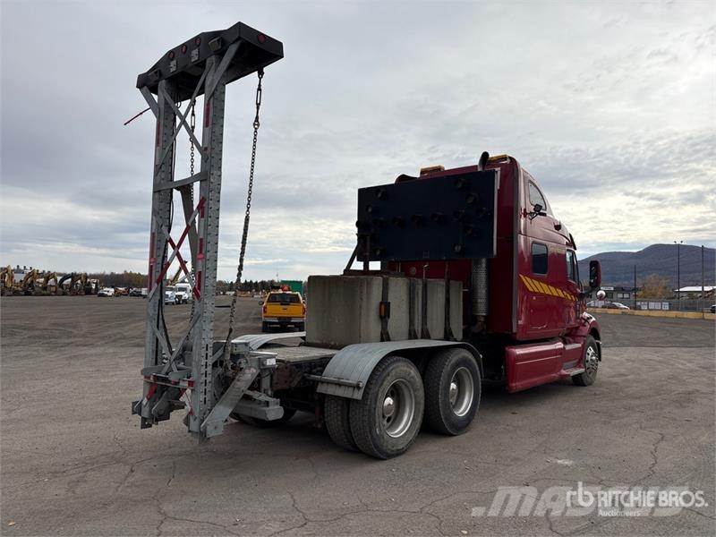 Peterbilt 387 6x4 Sleeper Attenuator Truck Tienhoitoautot