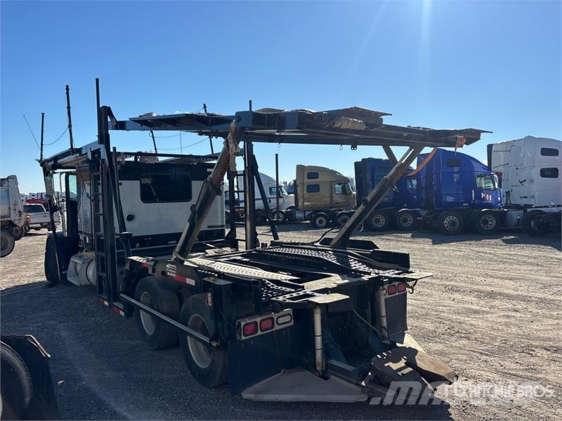 Peterbilt 388 Oprijwagen