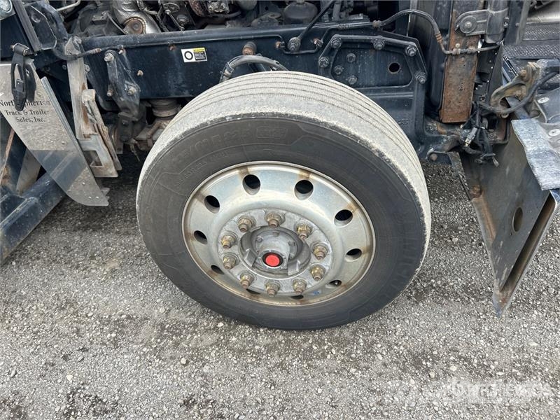 Peterbilt 389 Autotransportere / Knæklad