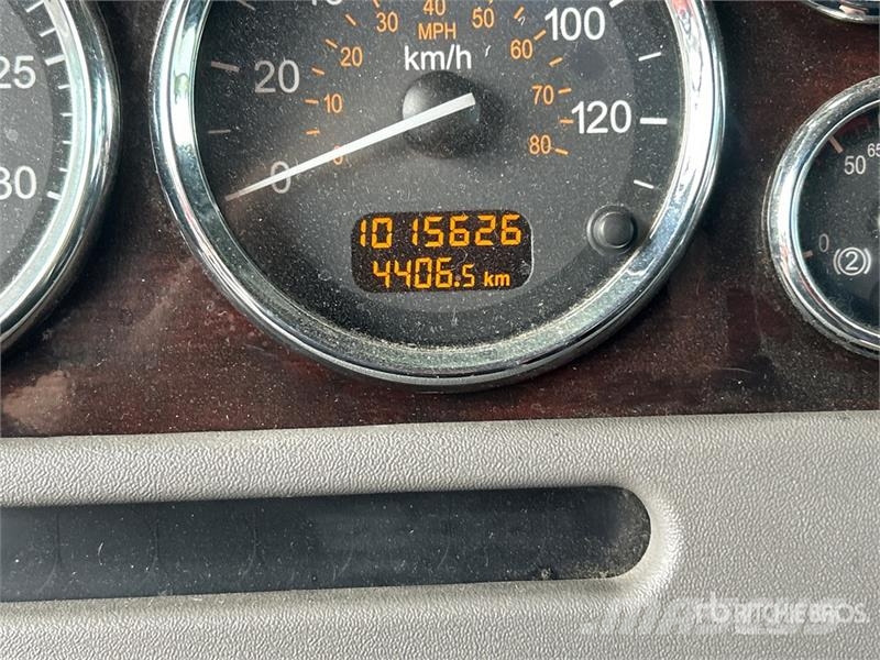 Peterbilt 389 Autotransportere / Knæklad