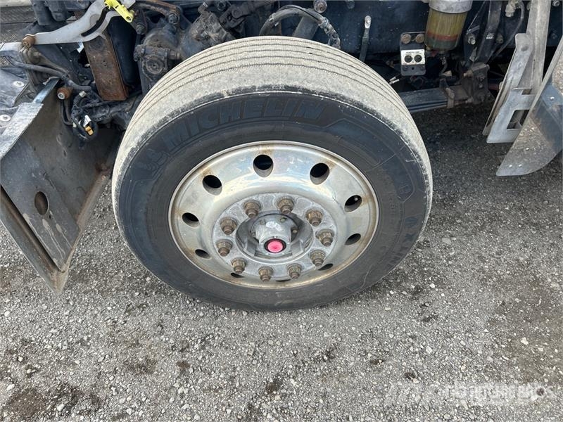 Peterbilt 389 Autotransportere / Knæklad