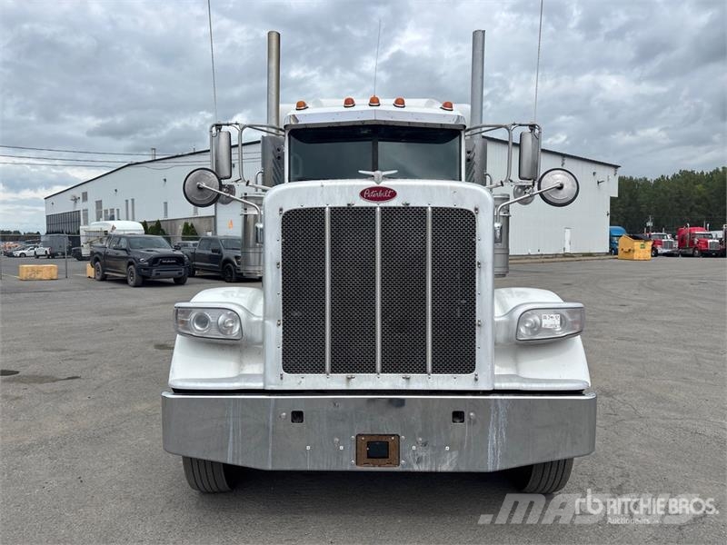Peterbilt 389 Tahače