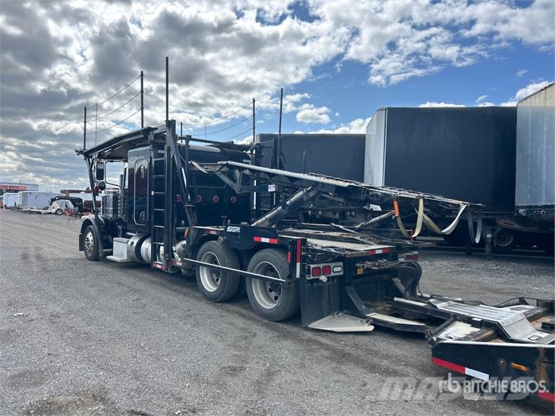 Peterbilt 389 Autotransportere / Knæklad