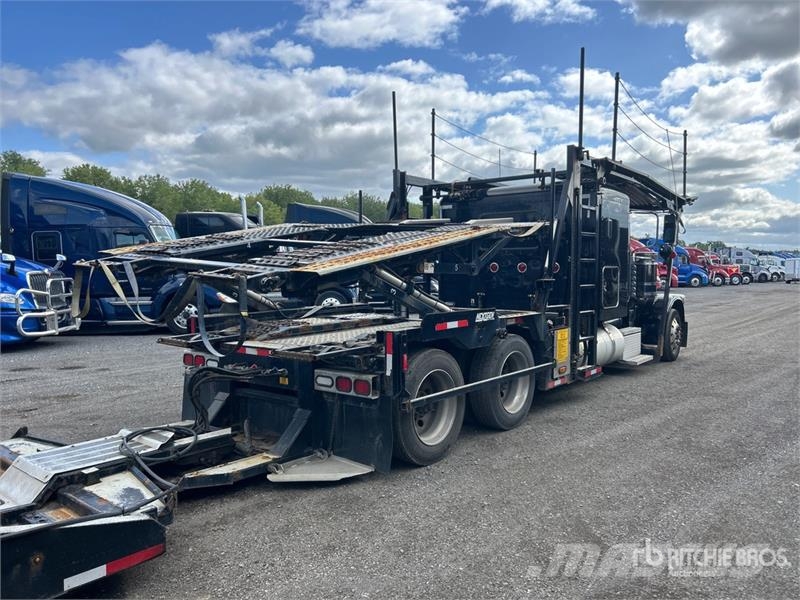 Peterbilt 389 Autotransportere / Knæklad