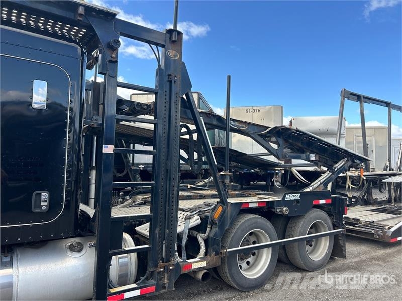 Peterbilt 389 Autotransportere / Knæklad