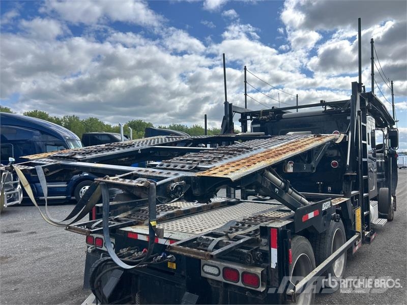 Peterbilt 389 Autotransportere / Knæklad