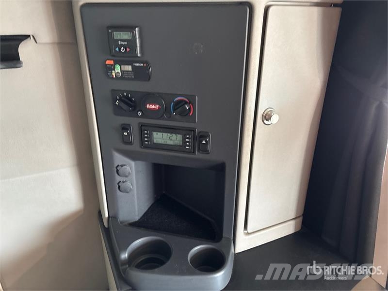 Peterbilt 567 트랙터 유닛
