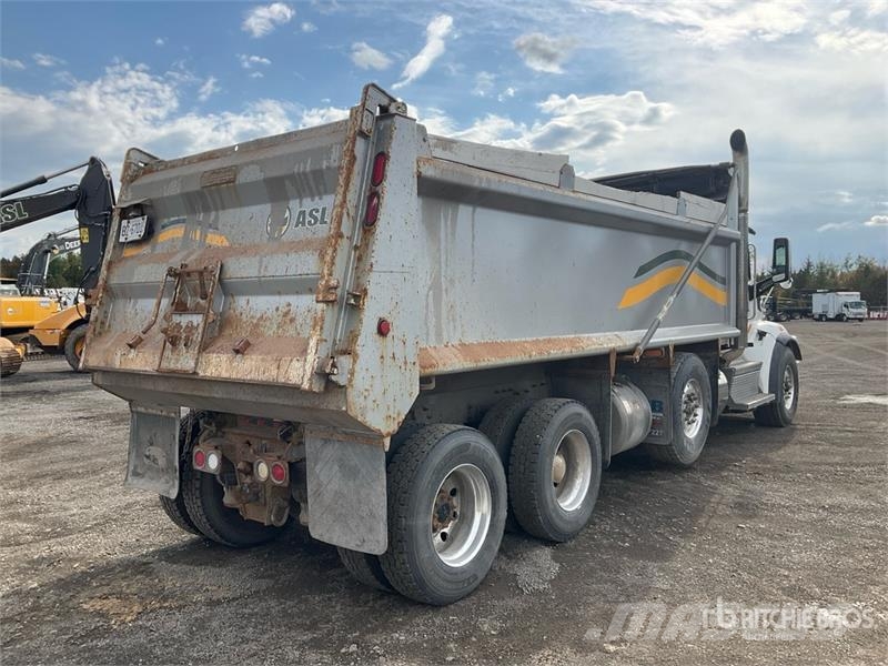 Peterbilt 567 شاحنات قلابة