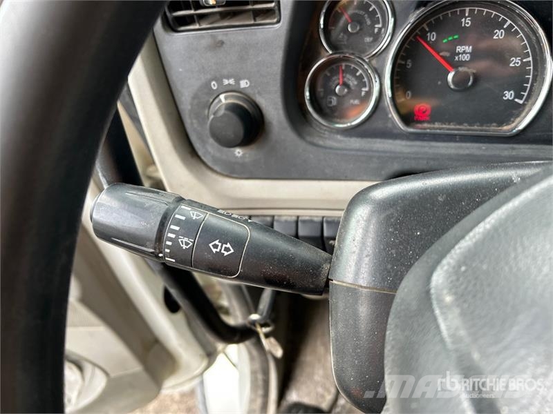 Peterbilt 567 Damperli kamyonlar