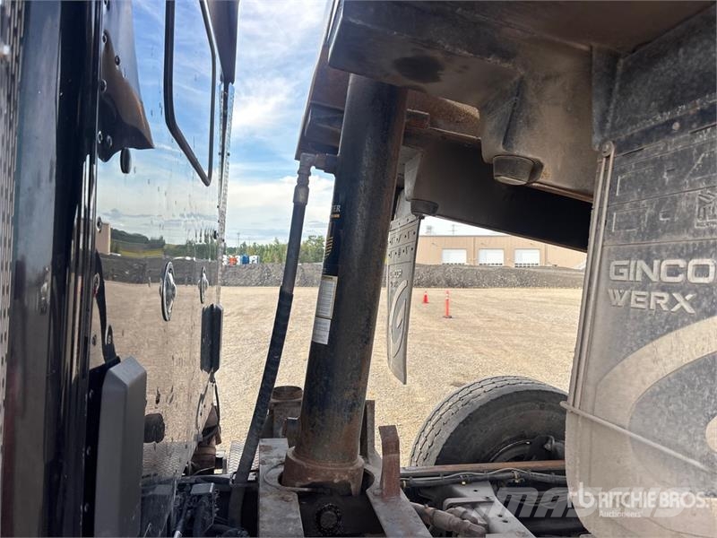 Peterbilt 567 自卸式货车