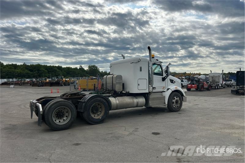 Peterbilt 567 Prime Movers