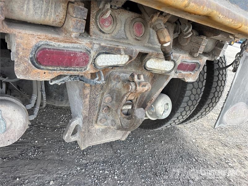 Peterbilt 567 自卸式货车