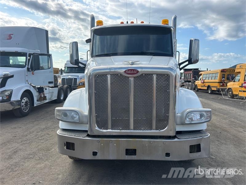 Peterbilt 567 Prime Movers