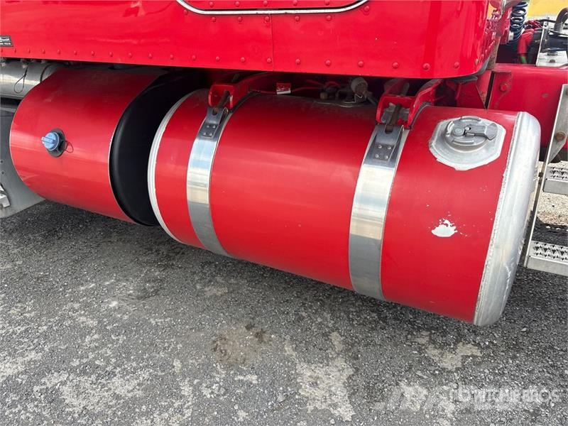 Peterbilt 567 Autotractoare