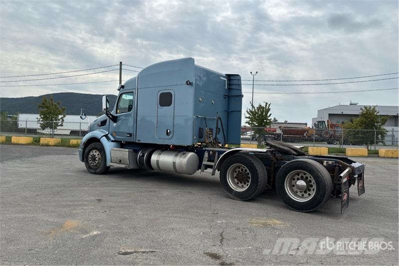 Peterbilt 567 Tahače