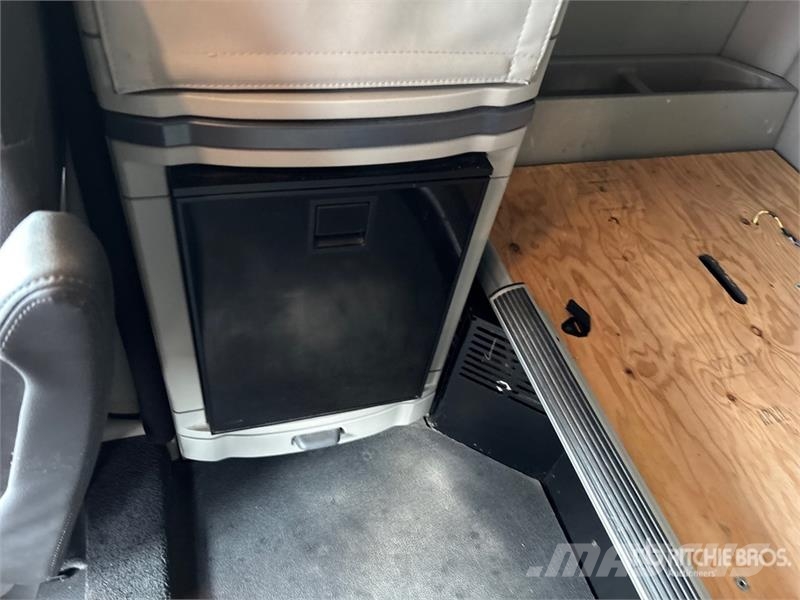 Peterbilt 567 트랙터 유닛